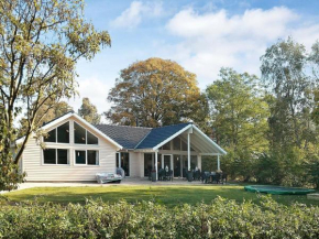 16 person holiday home in Dronningm lle